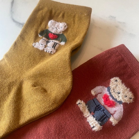 NWOT Socks with Teddy Bear 2 pairs - Picture 2 of 3